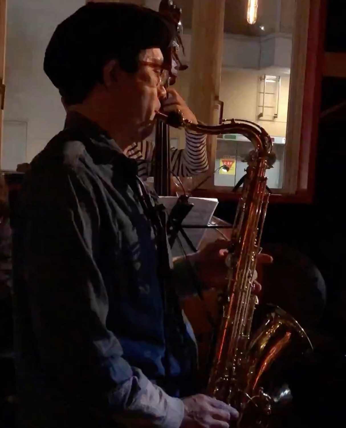 Jazz Bar coquelicot でのサックス演奏